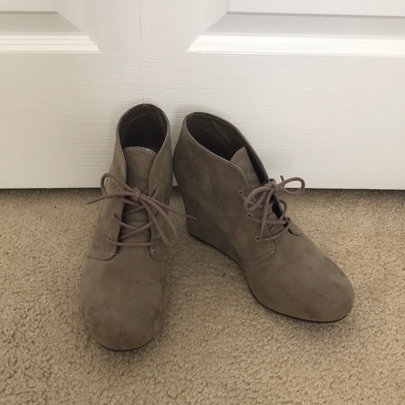 xappeal wedge booties